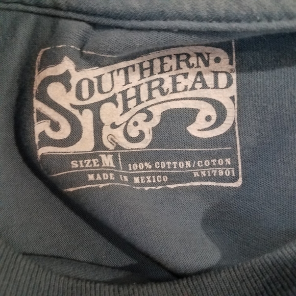 Southern Thread Men's Size Medium Shirt Top Short Sleeve Tee Blue - Picture 6 of 6